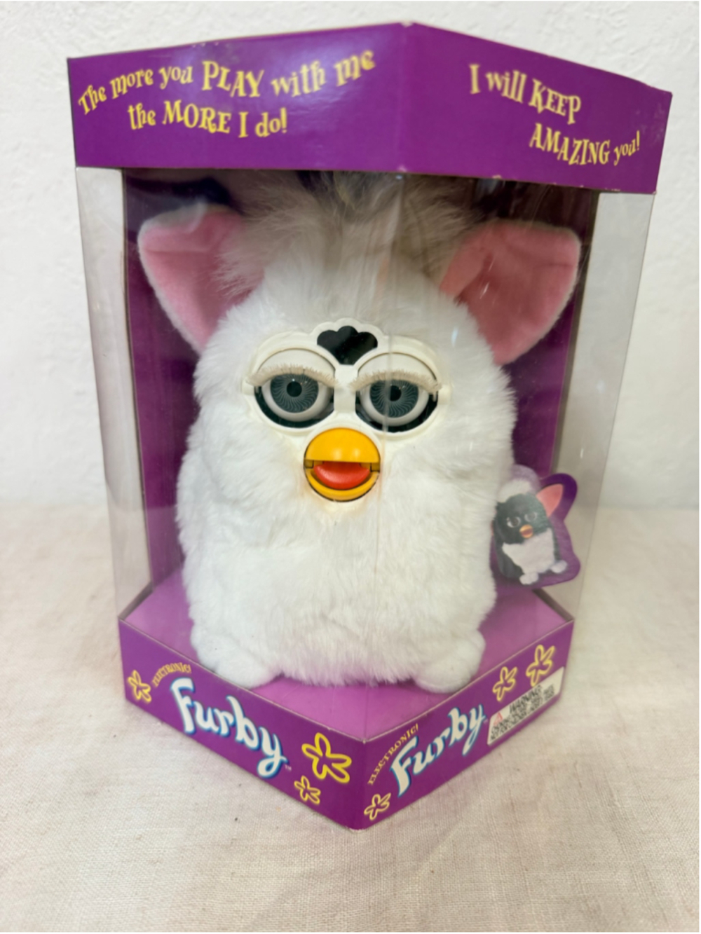 NIB Vintage 1998 Tiger Electronics White Furby with Blue Eyes Box Unopened